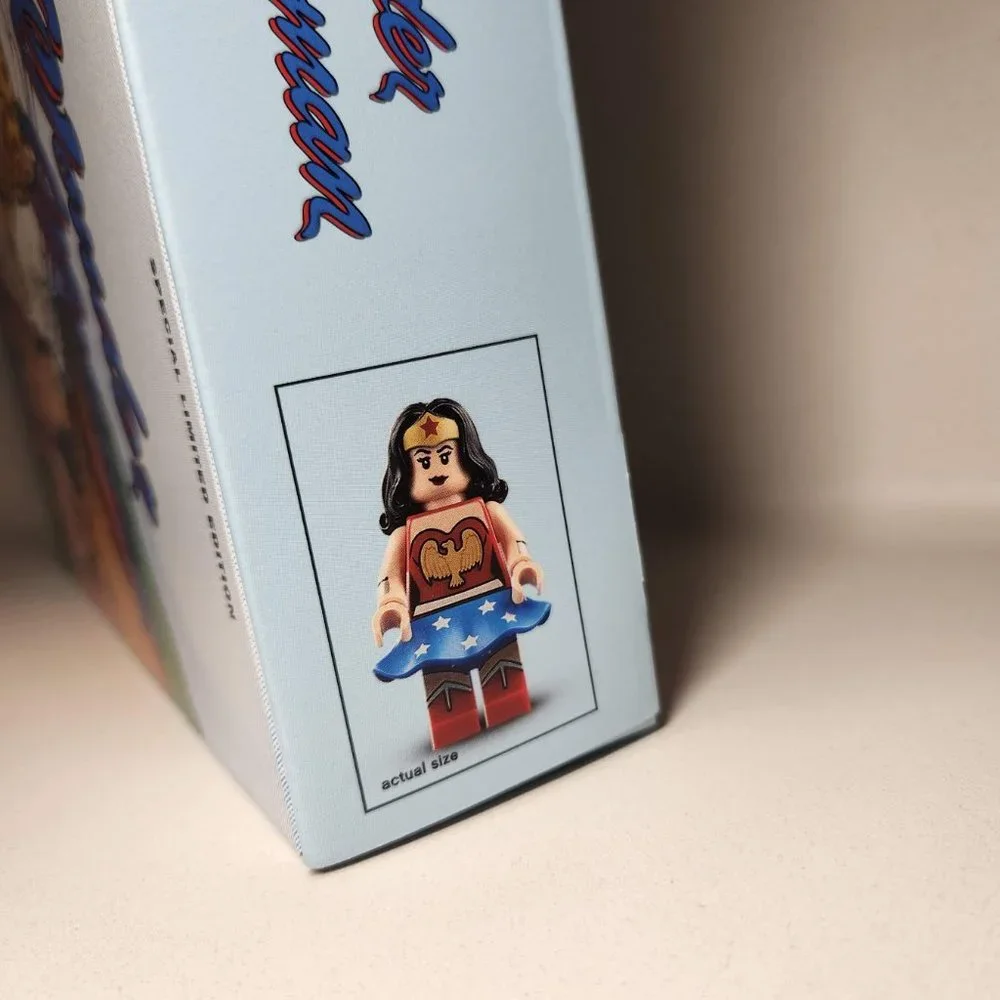 New SEALED RETIRED LEGO DC Comics Wonder Woman 77906 SDCC Exclusive comic con